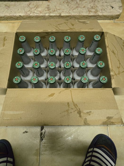 Garrafas heineken em alumínio