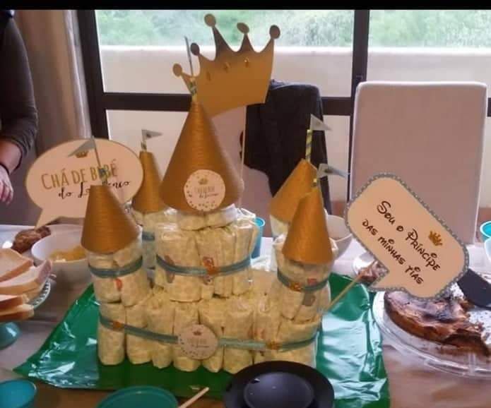 Bolo de fraldas personalizado