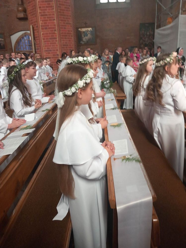 Alba komunijna rozszerzana 134