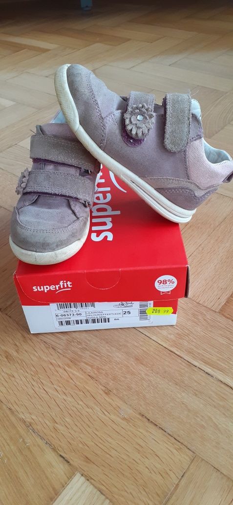 Superfit r.25, sneakersy,adidasy,trzewiki,stan bardzo dobry