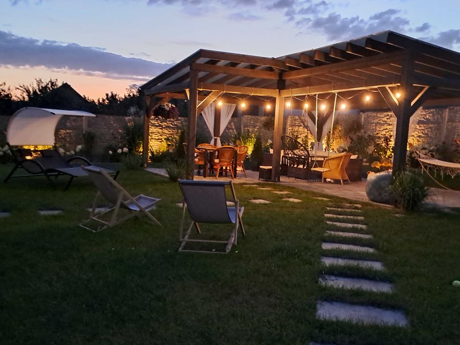 Noclegi 5 pokojowy apartament, pokoje, Paary . Niezależne Piętro ,