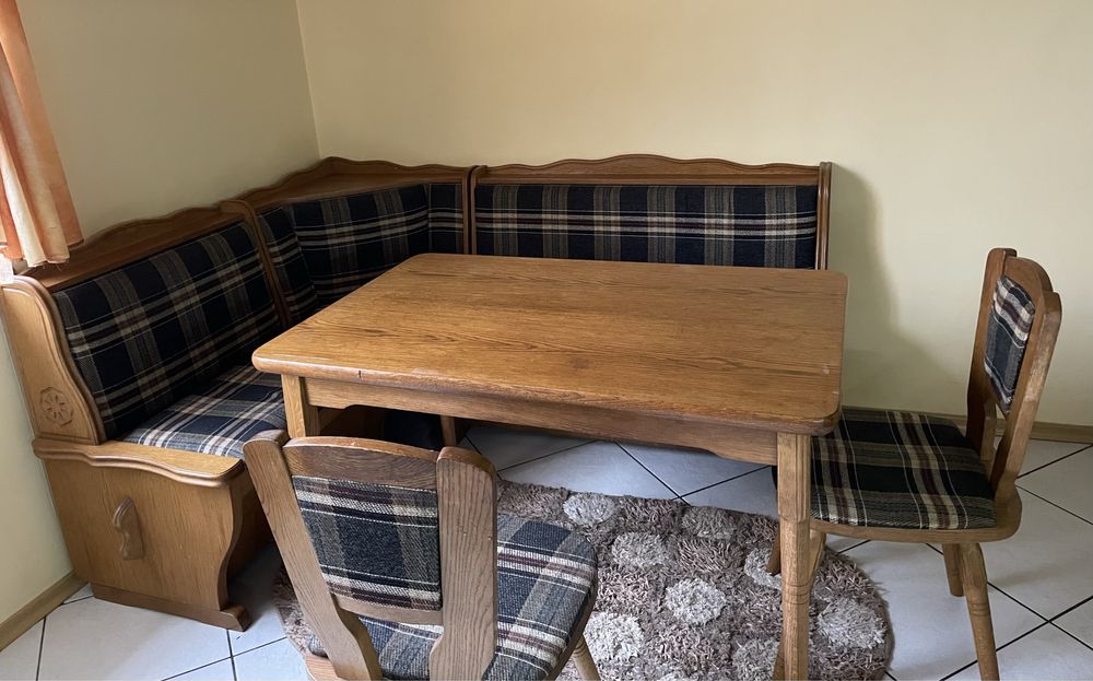 Мʼякий кухонний уголок