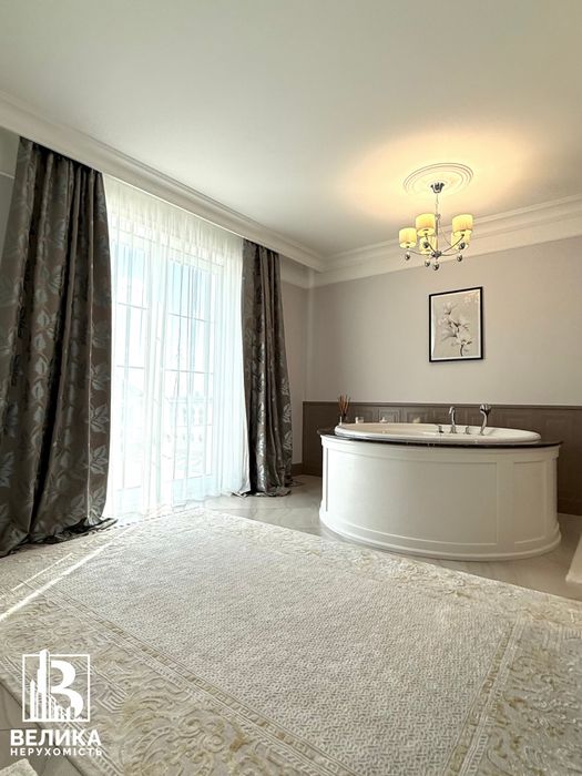 Продаж неймовірного будинку 680м² з басейном гараж Крюківщина Київ 4км