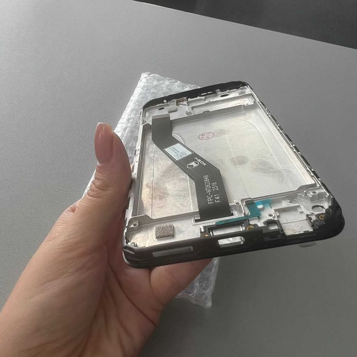 Дисплей для Xiaomi Redmi 8, Redmi 8A з рамкою модуль сенсор