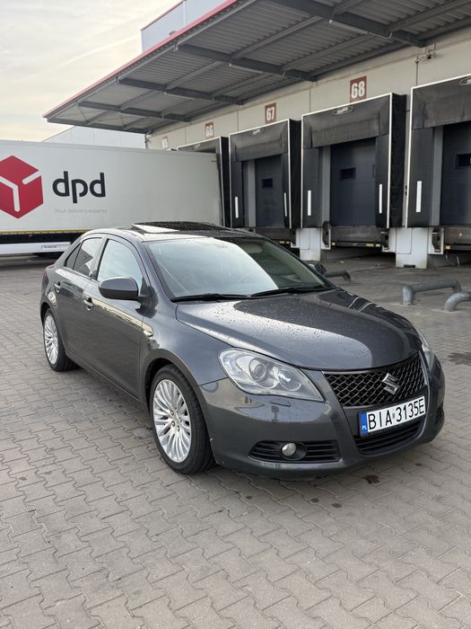 Suzuki kizashi 2.4 awd 4x4 CVT automat