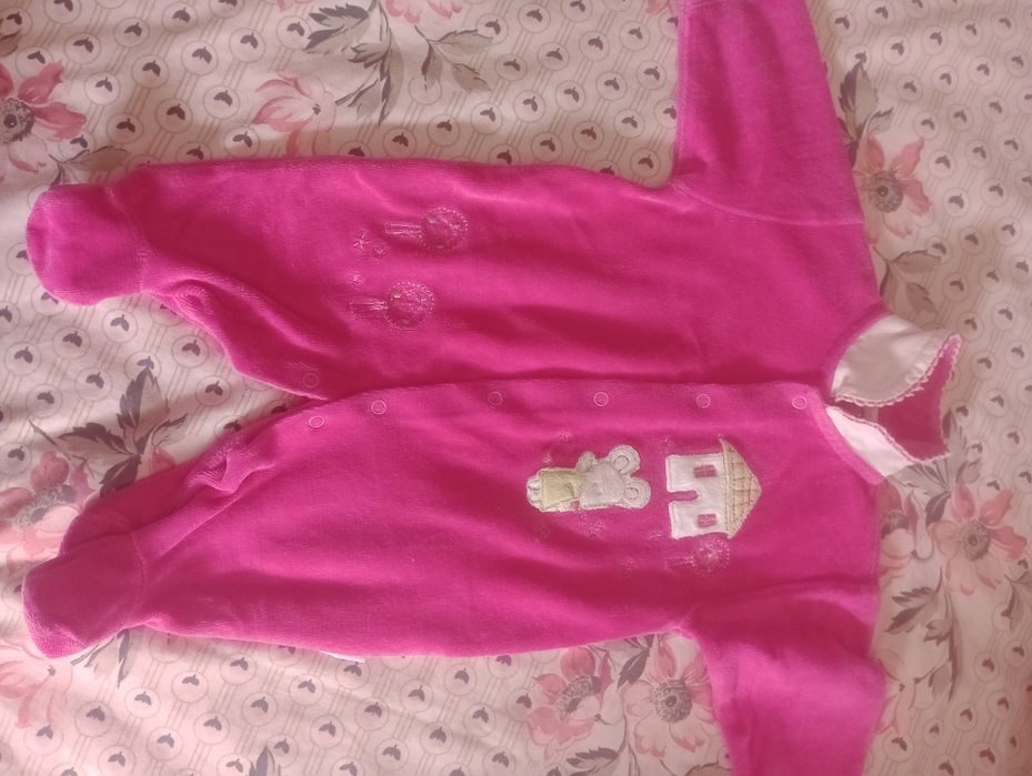 Roupa de bebê menina