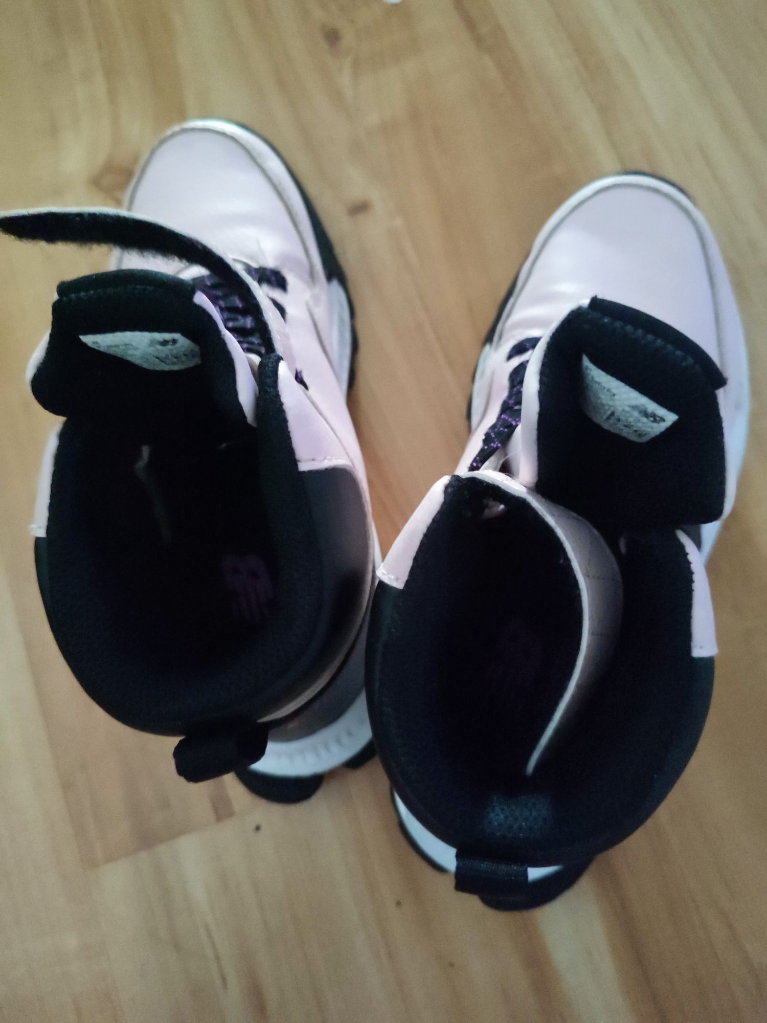 Buty dla dziewczynki New Balance