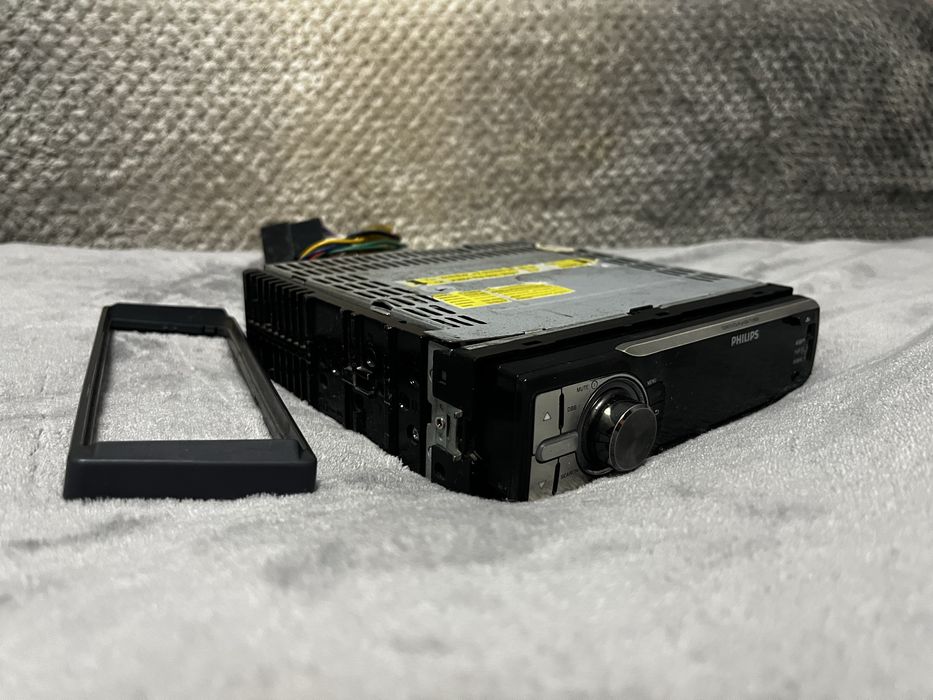 Продам магнитафон Филипс