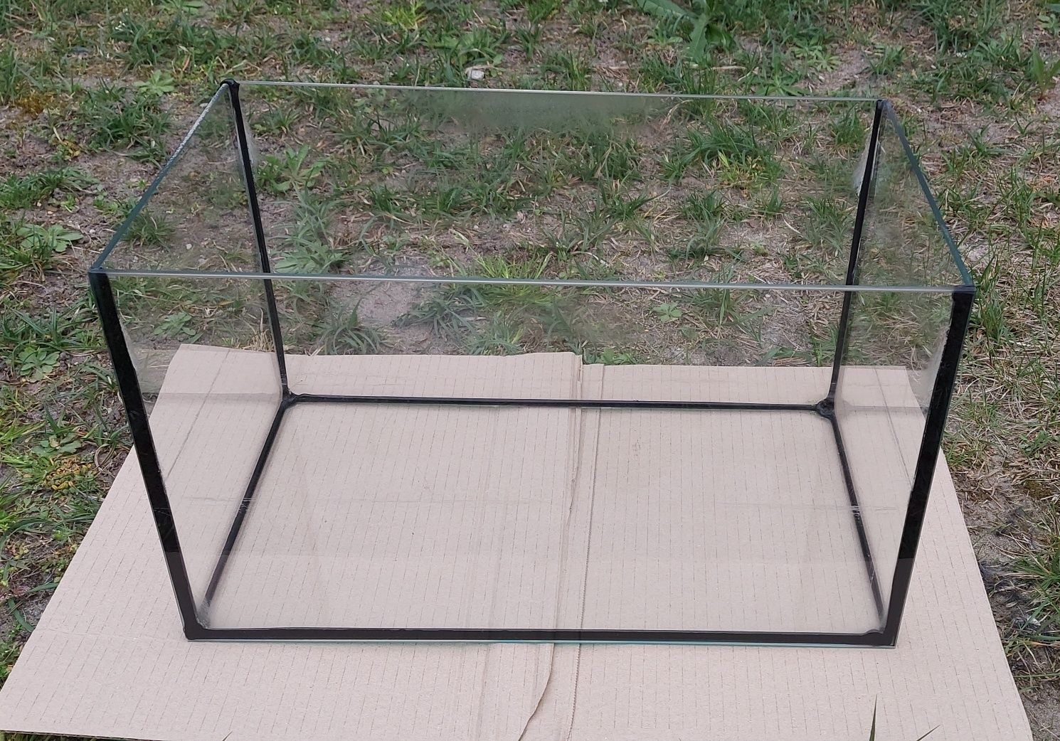 Akwarium 42×24×25cm 25l