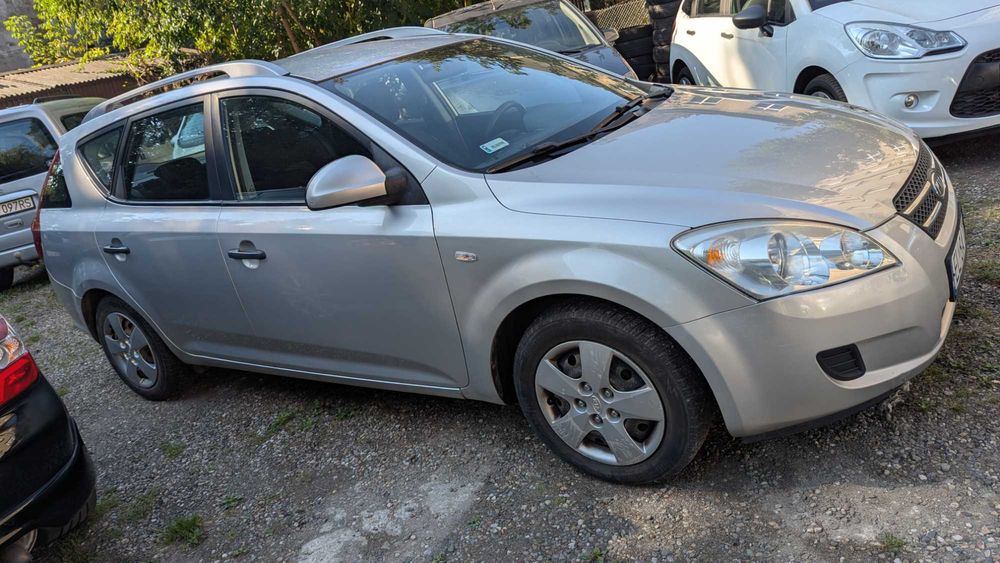 kia ceed 1,4 109KM klimatyzacja ładnie utrzymana