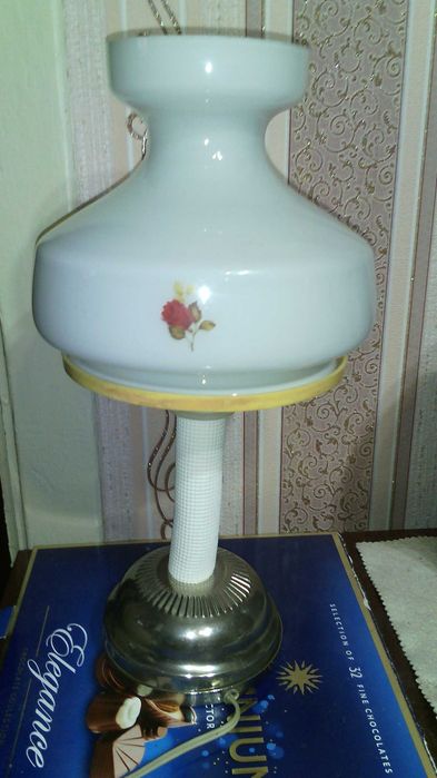 Настольная  лампа.