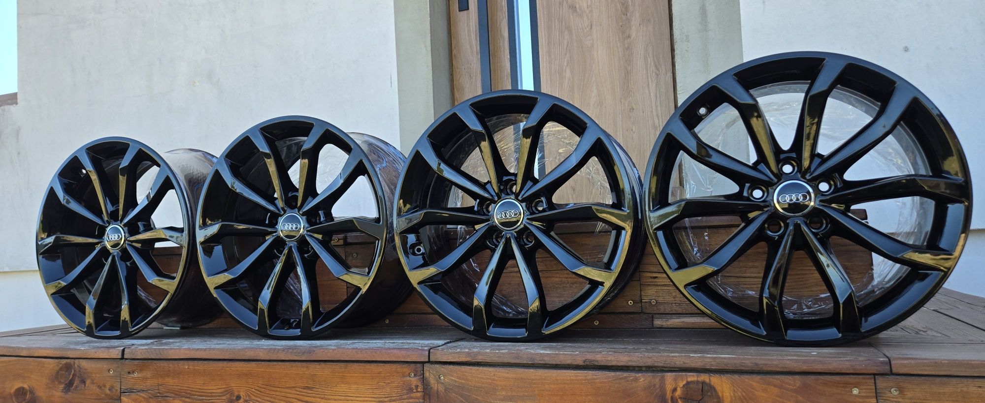 18 5x112 OEM Audi a3 a4 b7 b8 b9 a5 a6 c6 c7 c8 Q3 Q5 po renowacji