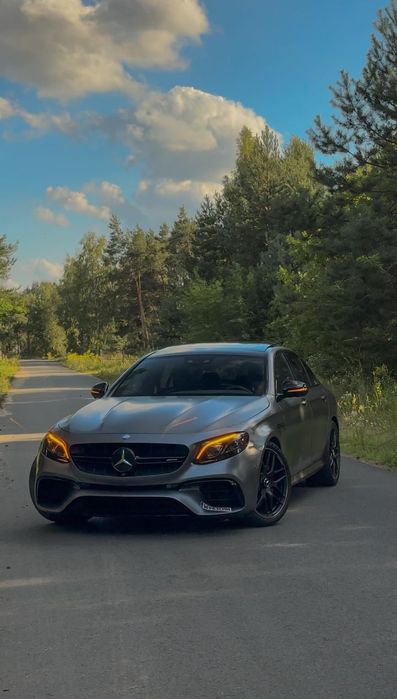 Mercedes-Benz Klasa E AMG e63s niski przebieg bogate wyposażenie