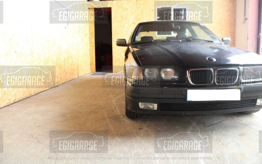 BMW E36 316I Compact_Para Peças