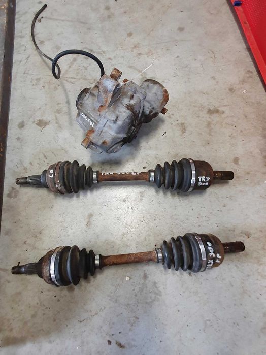 Piasta Honda TRX 300 Silnik honda 350 wahacz dyfer Cylinder Wał stator