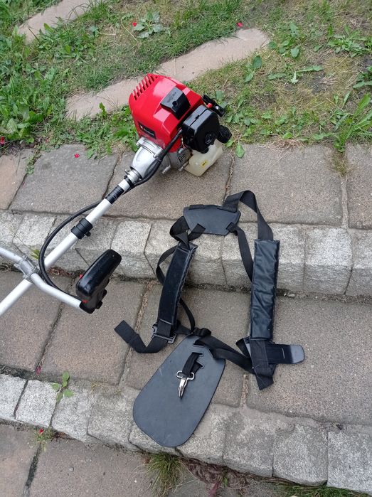 Podkaszarka Kosa spalinowa marki EINHELL solidna i mocna