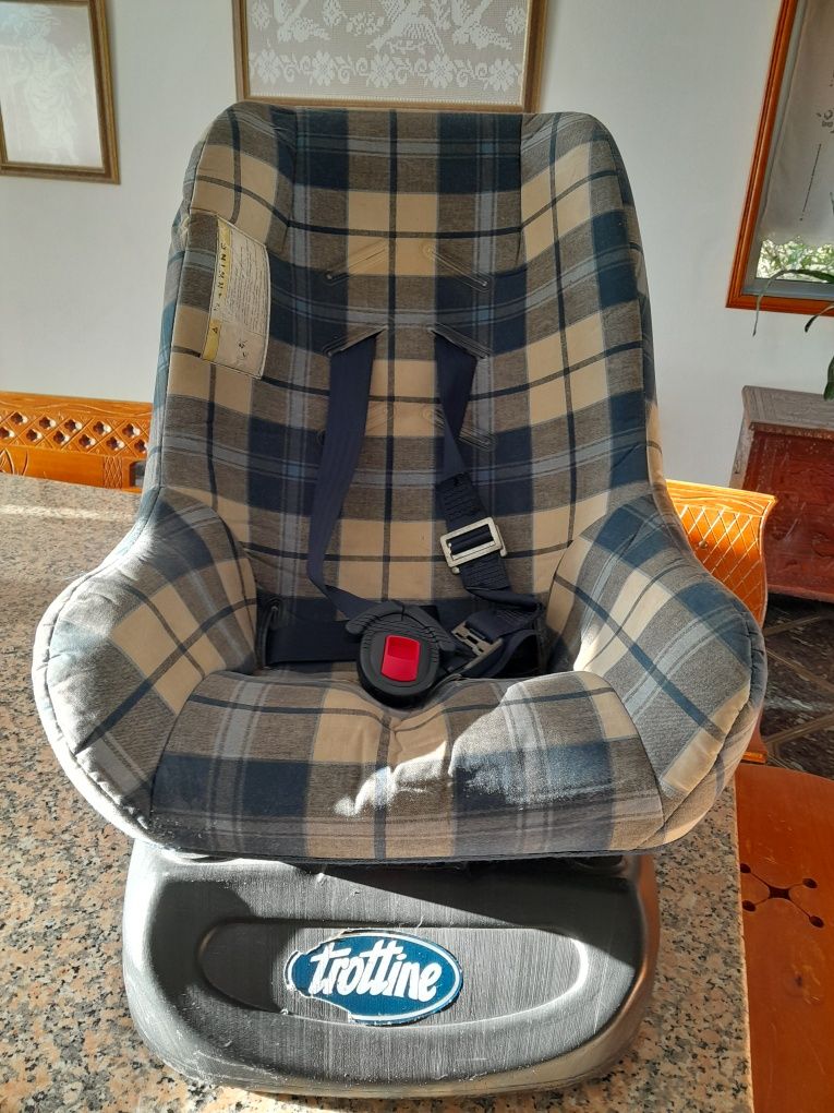 Cadeira de bebé para  carro