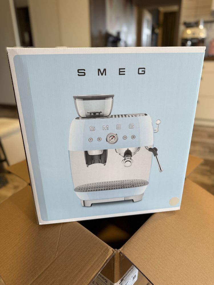 Karton pudło Smeg Ekspres kolbowy do kawy