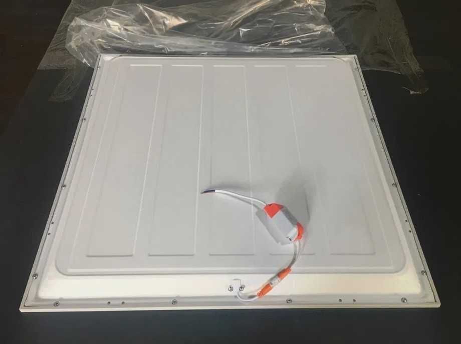 Светодиодная LED панель 600*600 Для офисов 42-54вт 4000к и 6500к