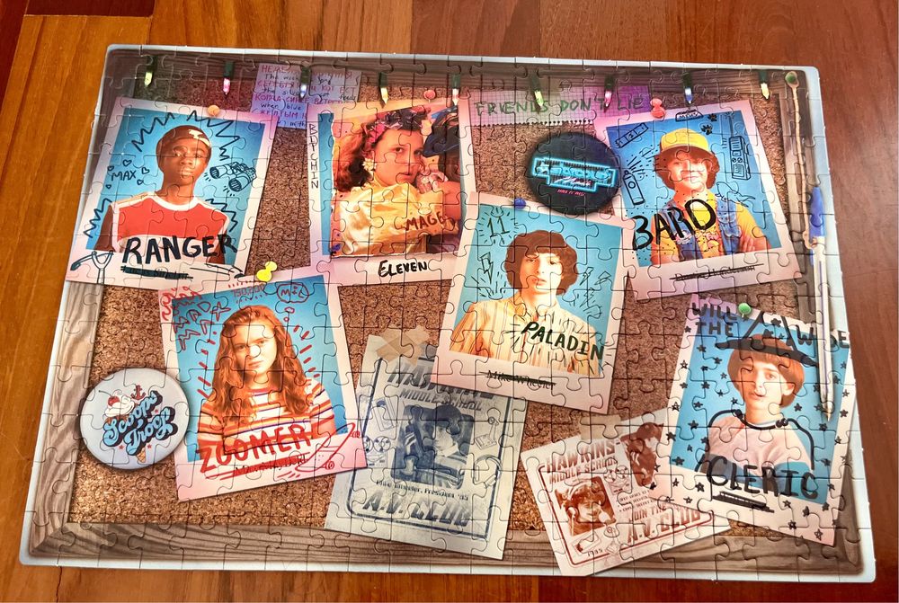 Puzzle , Clementoni , Stranger Things , 250 sztuk