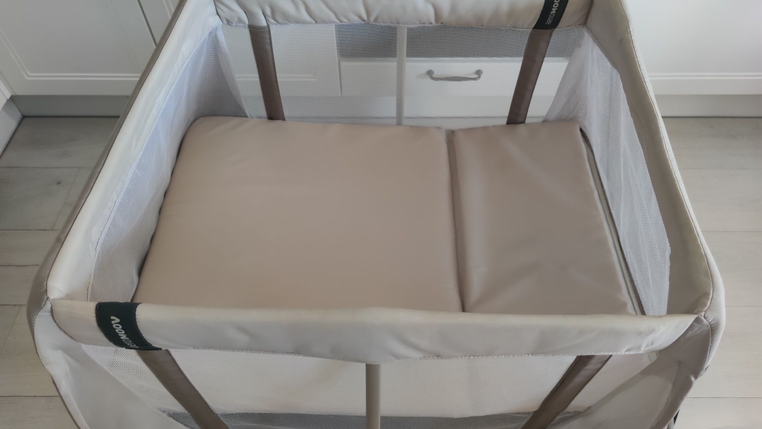 Łóżeczko łóżko turystyczne/ kojec dla dziecka, niemowlaka AeroMoov