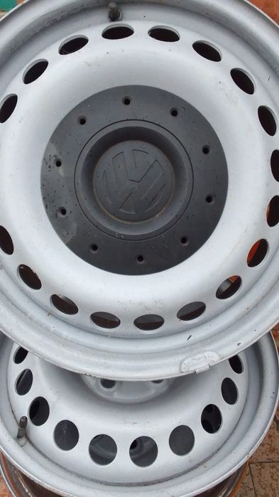 Диски оригінальні з ковкаками та болтами r16 5\120