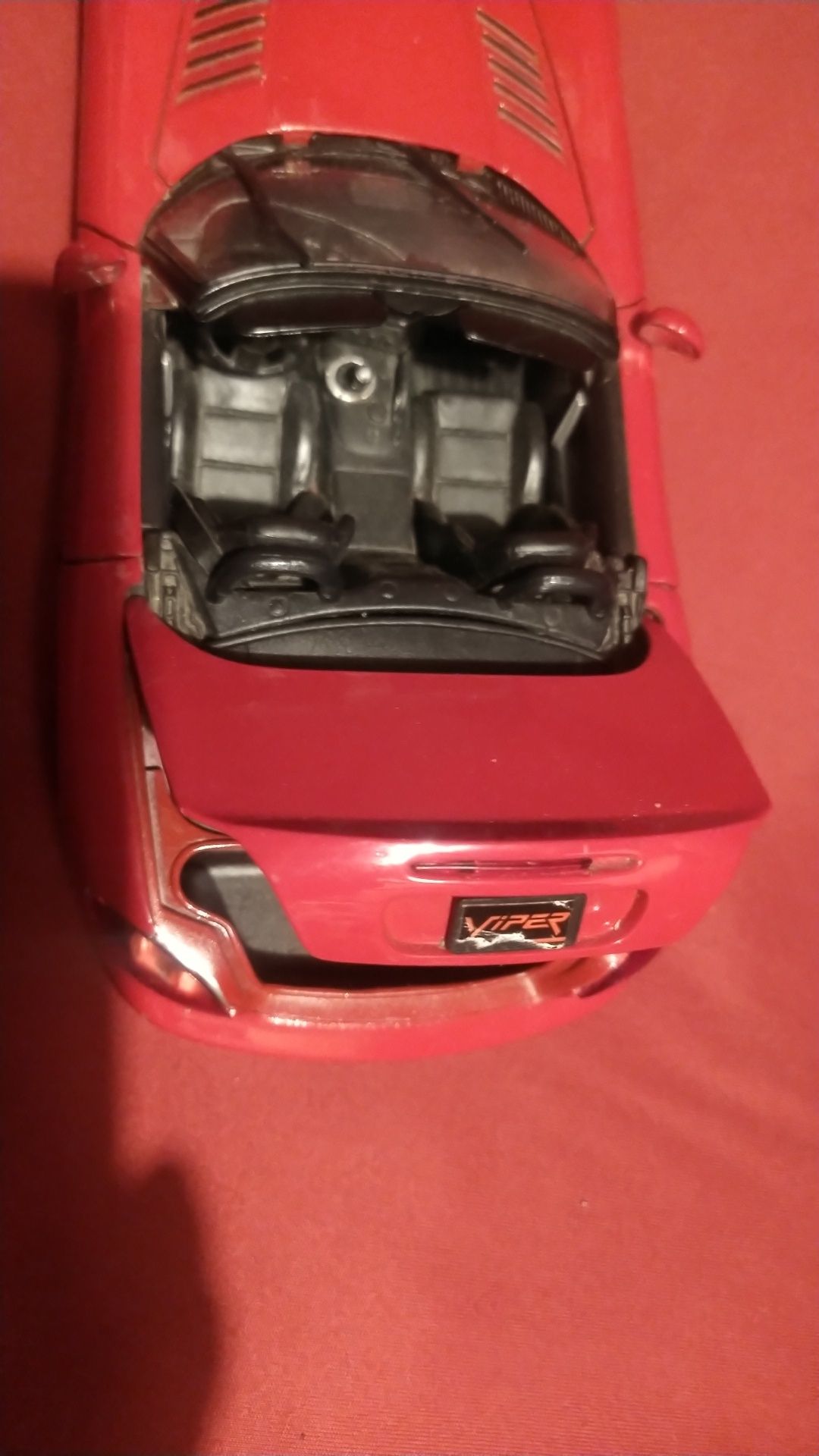 Model Dodge Viper 1:18 Motor Max