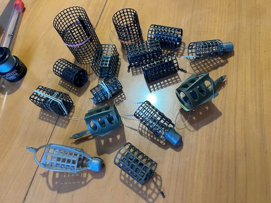 Medium feeder z kołowrotkiem
