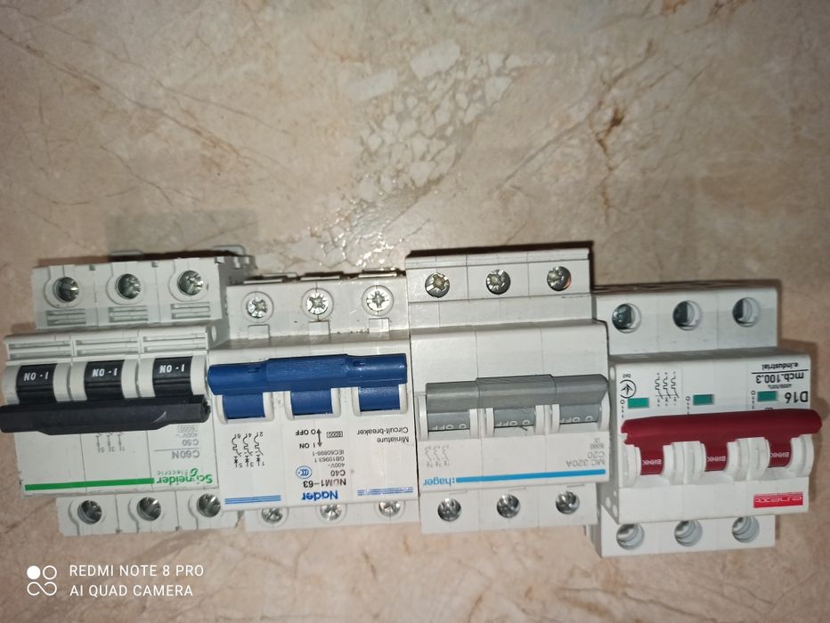 Двухполюсные автоматические выключатели