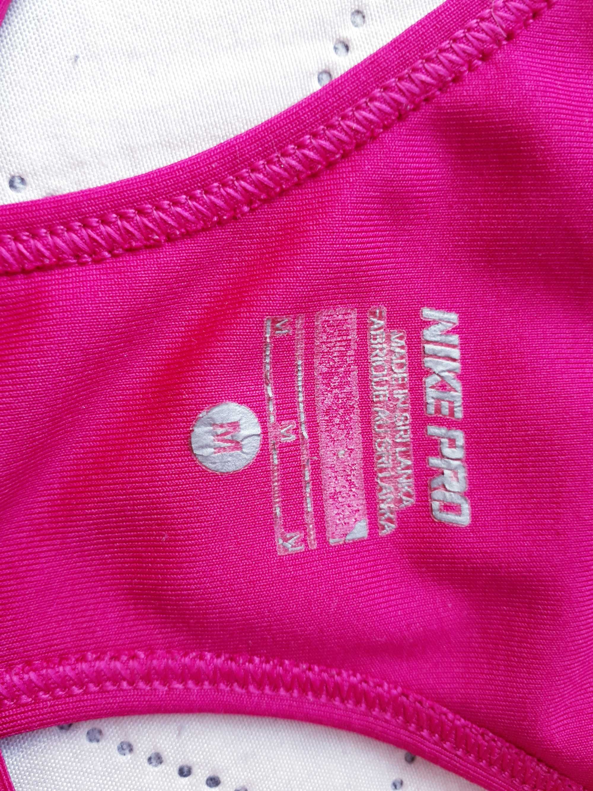 Różowy stanik sportowy Nike z lini DRI-FIT, top sportowy w roz M