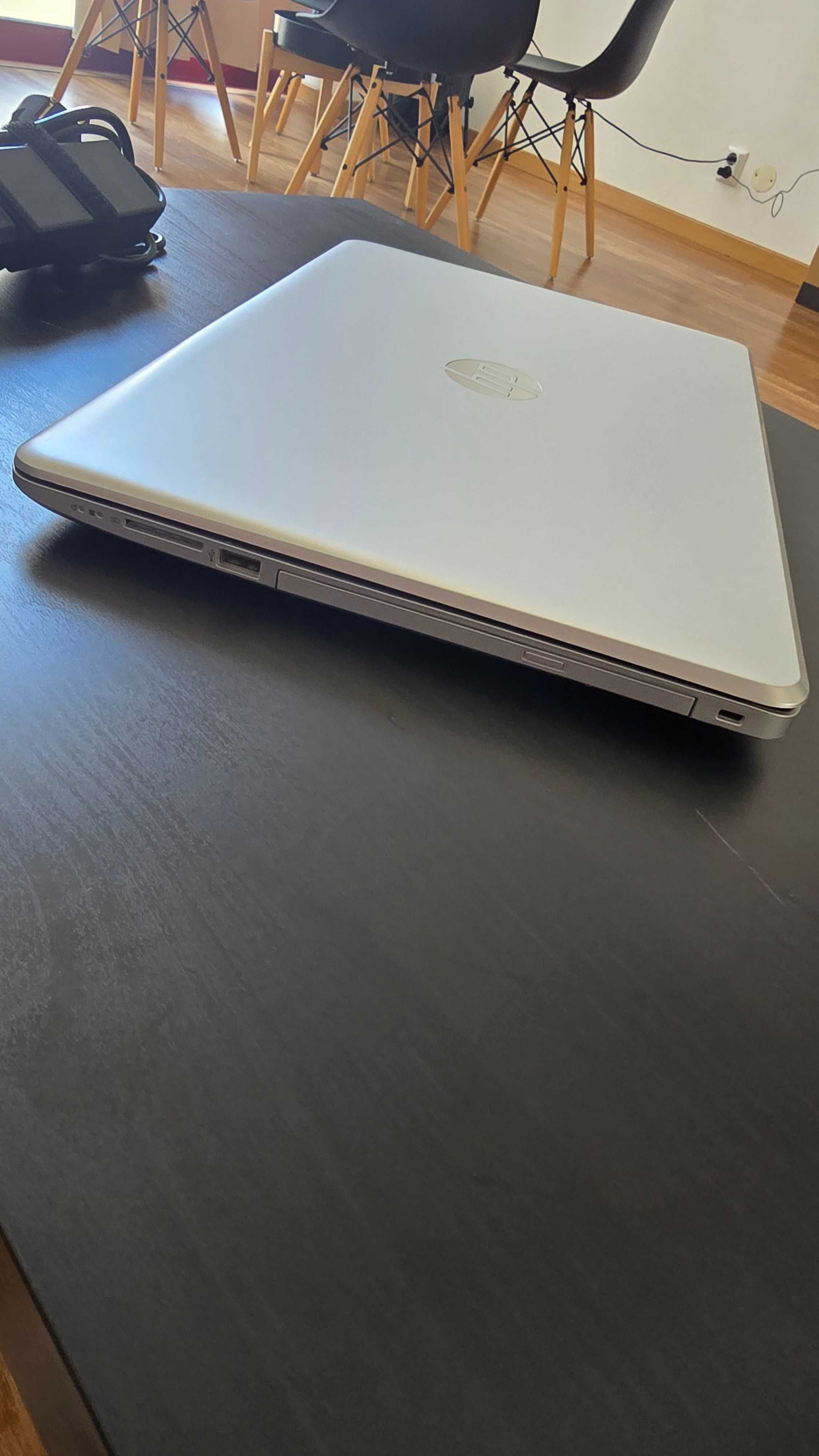 Portatil HP i7, 12gb Ram, SSD, DVDRW