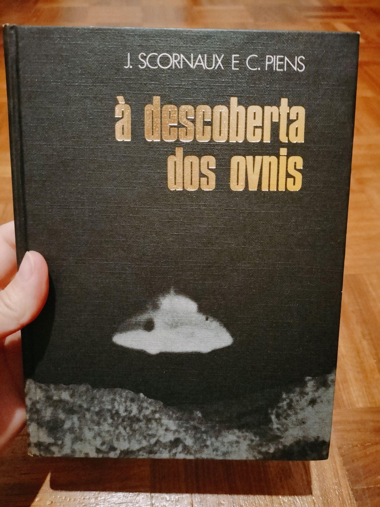 Vários livros baratos