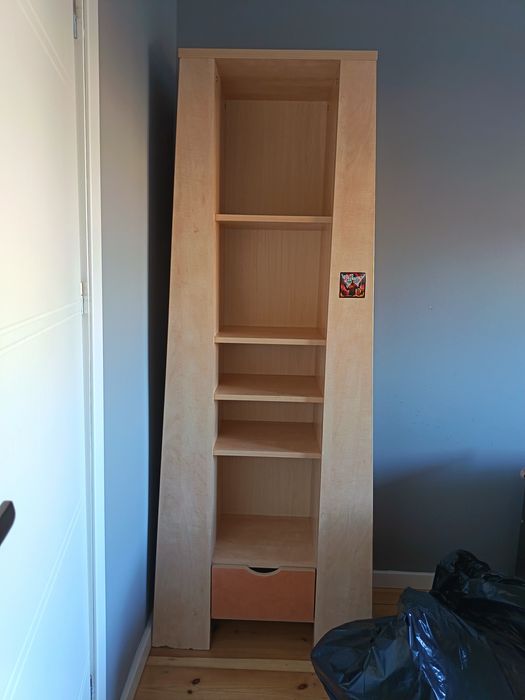 Słupek młodzieżowy