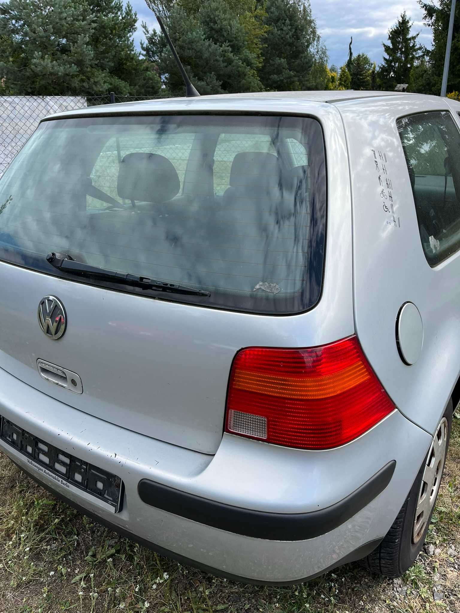 klapa szyba tył tylna vw golf iv 4 hatchback htb 1997 - 2006 lb7z