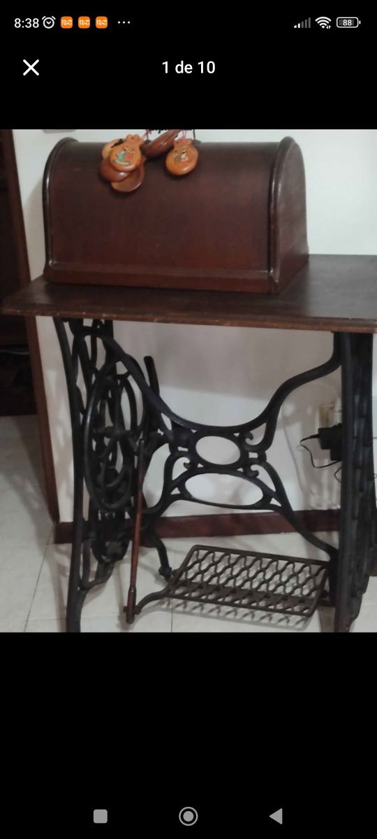 Máquina de costura antiga