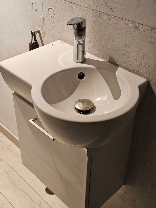 Szafka +umywalka + bateria