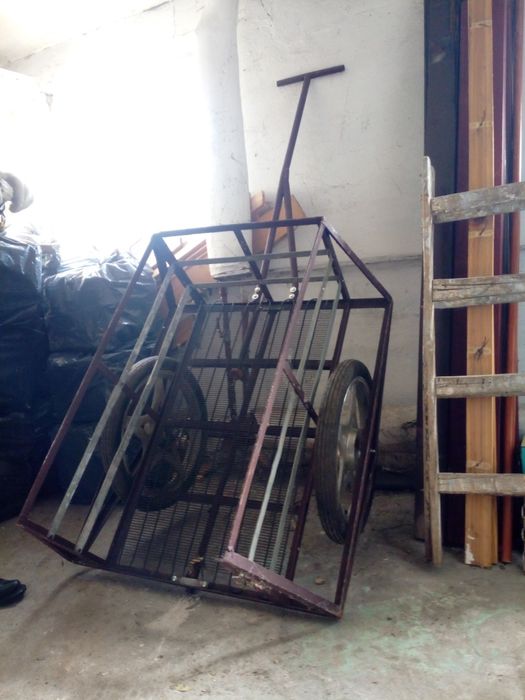 Wózek transportowy na kołach łozyskowych