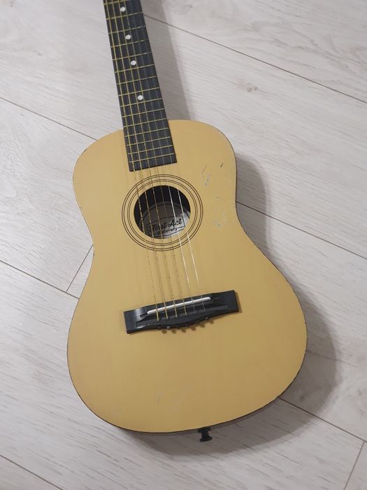 Дитяча гітара First Act Discovery