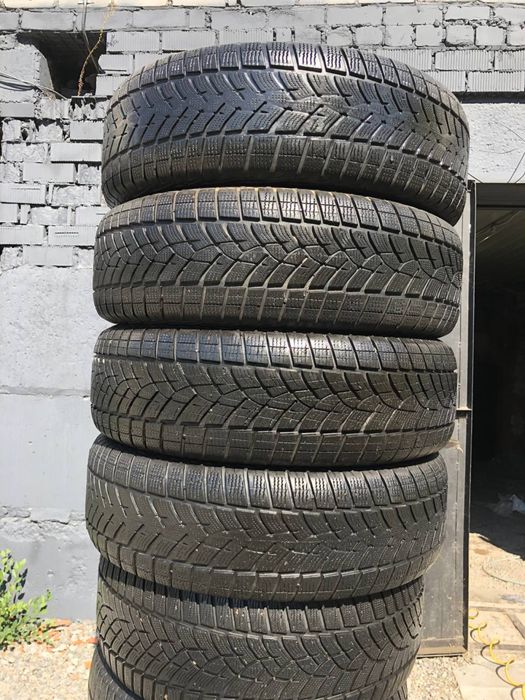 666 Комплект зимних шин R17 225/65 Goodyear Ultragrip ICE SUV
