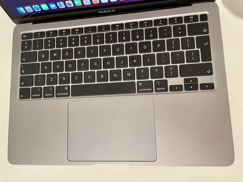 OKAZJA MacBook Air 2020 Intel i3 8/256 M