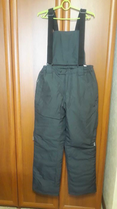 полукомбинезон лыжный 50р