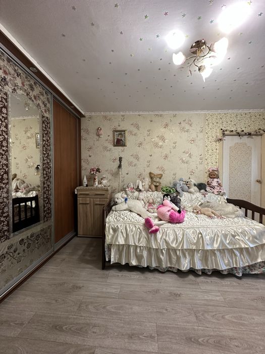 Без %. Продаж 2к. квартири вул. Салютна, метро Нивки