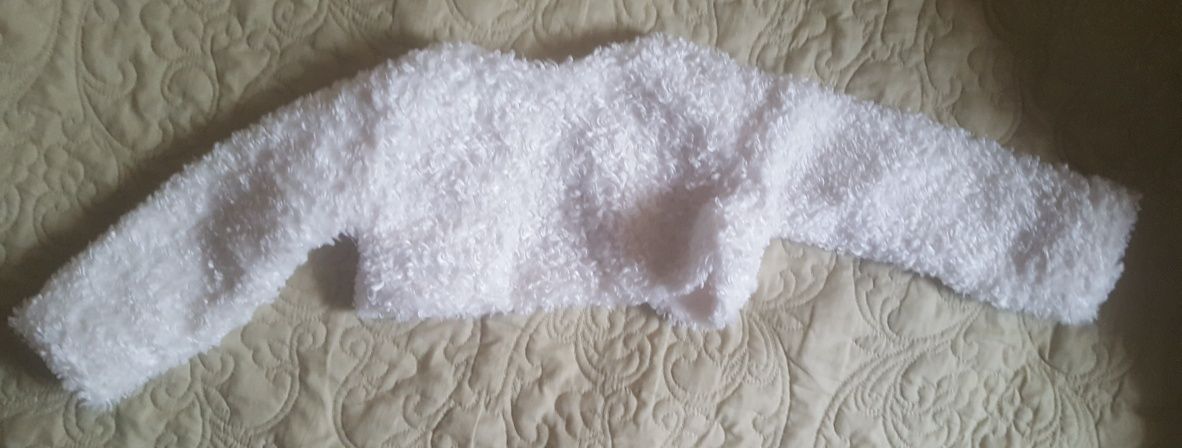 Bambina r. 74 ciepłe włoskie bolerko idealne na chrzest dla dziewczy