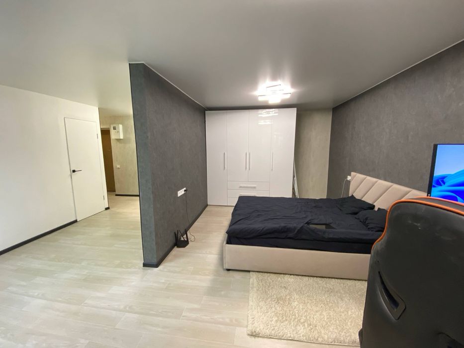 Продам 1 комнатную квартиру с новым ремонтом, техникой,мебелью.