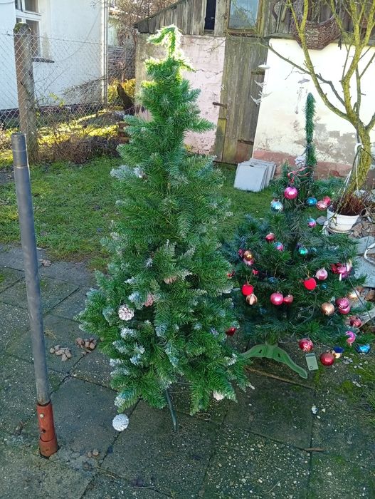 Choinki na sprzedaży sztuczne