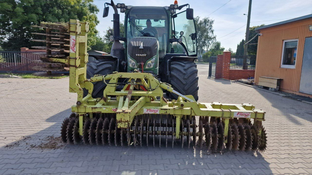 inny Wał uprawowy Fliegl przedni hydraulika 4m