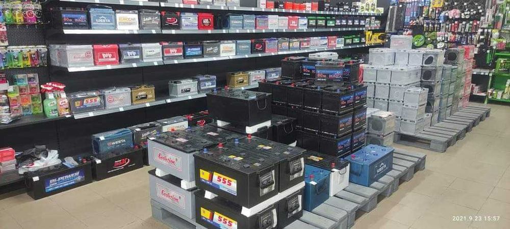 Стелажі торгові. Полички, касові столи, холодильні вітрини