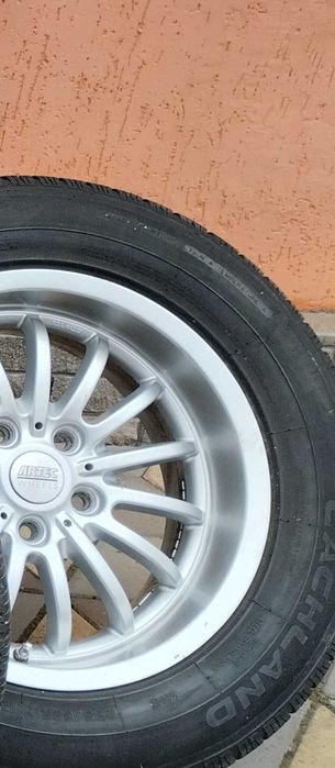 Эти диски 5/120 с резиной 235/65R17 подойдут на большого "Икса" (BMW X