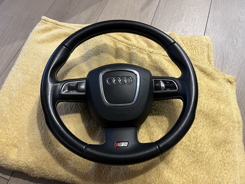 Kierownica Audi S3 8p z poduszką - stan bdb+