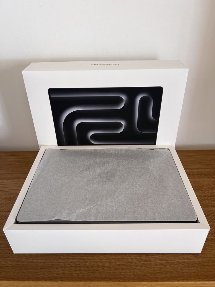 Mac Book Pro M3 novo c/ fatura e garantia